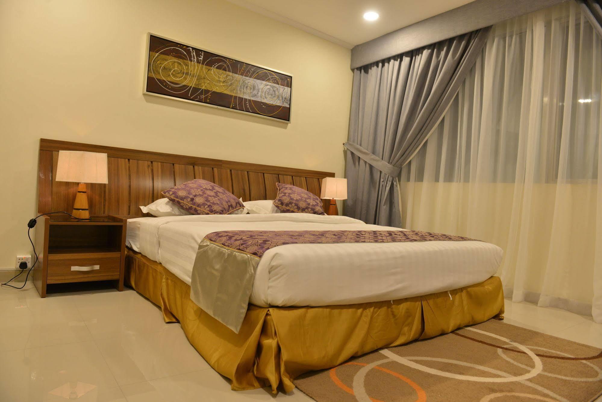 The First Tower Hotel Al Al Jubail Екстериор снимка